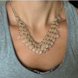 Light pink & gold chunky necklace